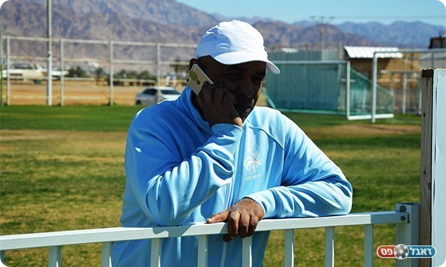 אבו רקייק. הגיע לתמוך מעבר לגדר (פרנסיסקו דיסטסיו)